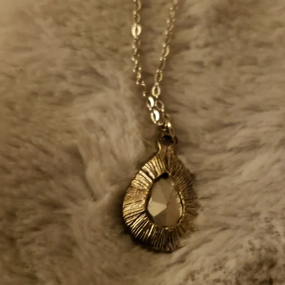 Silver necklace with blue jewel - Picture 3 of 5